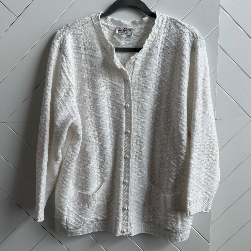 $10 item! Women's vintage white D'Allaird's cable-knit cardigan sweater size L - Picture 5 of 10